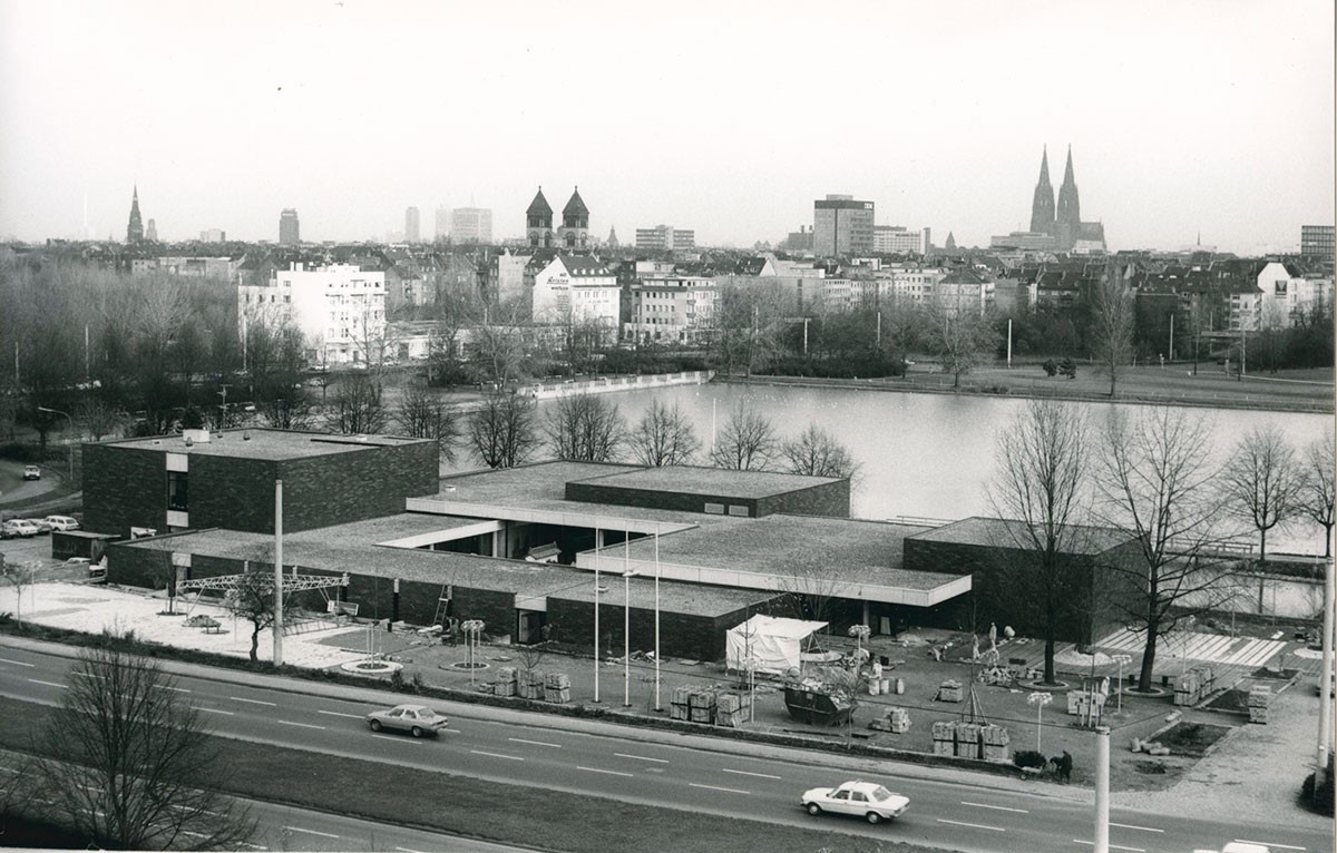 The museum shortly before the opening in 1977