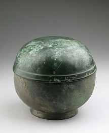 Bowl with lid of a Buddhist priest, tin bronze, height 15 cm, Goryeo dynasty (918-1392) © NRICP