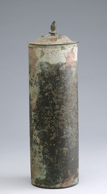 Sutra container, bronze, height 21,1 cm, diameter 8, 2 cm, Goryeo dynasty (918-1392) © NRICP